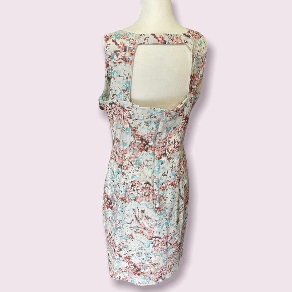 LORI M COLLECTION|Back cut out dress,design looks like pixelated cherry blossoms - Picture 5 of 14